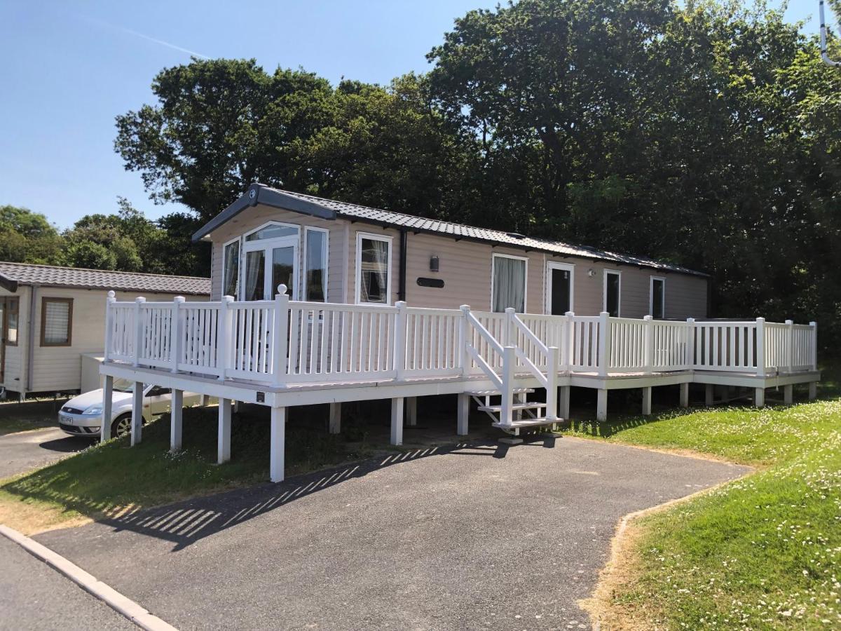 Popular Property In Bembridge Exterior photo